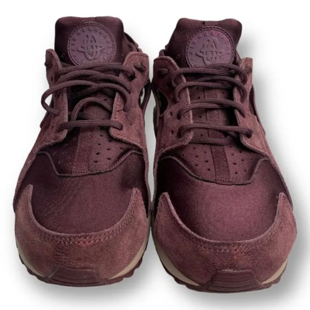 Nike Air Huarache Run Burgundy Crush Suede Sneakers BV1170-600 Women’s Size 11